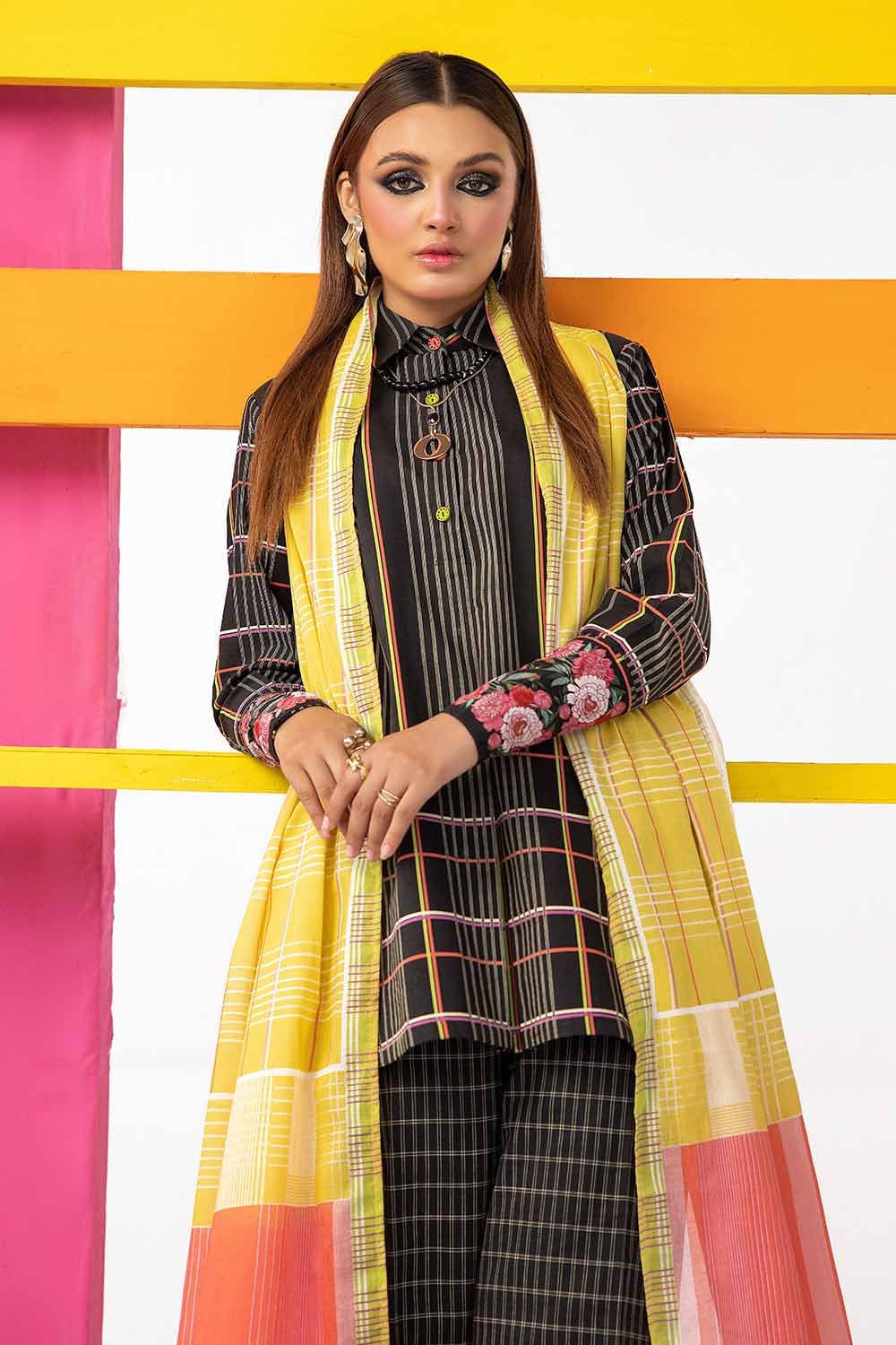 Gul Ahmed 3PC Unstitched Printed Lawn Suit CL-42146