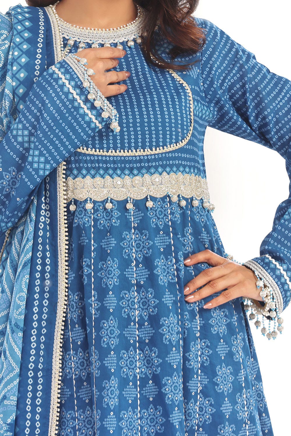 Gul Ahmed 3 Piece Unstitched Printed Lawn Suit CL-52412 B