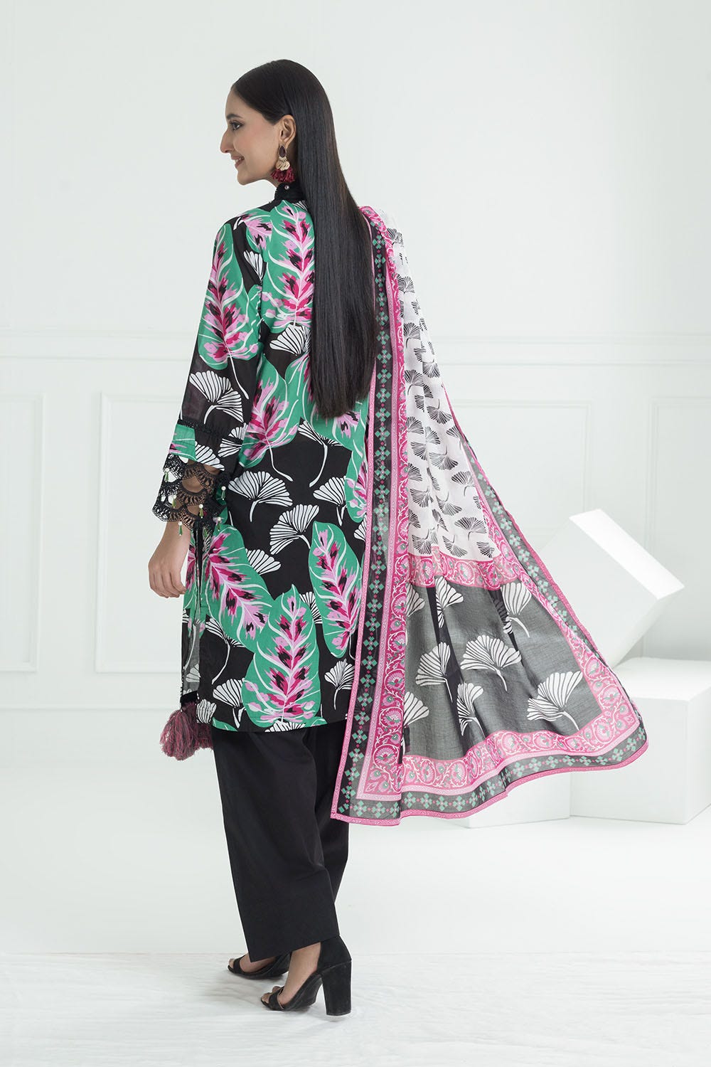 Gul Ahmed 3 Piece Unstitched Jacquard Suit with Printed Lawn Dupatta CL-52478